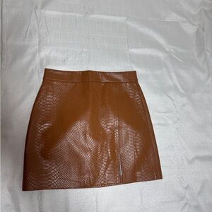 Wilfred Faux Leather Mini Skirt | Women’s Size 2